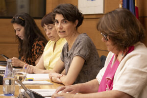 Rosa Martínez, secretaria de Estado de Derechos Sociales, y Mayte Sancho, directora general del IMSERSO.