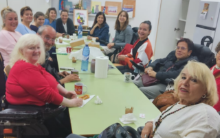 Taller Nos apoyamos entre mujeres ASPAYM Málaga.