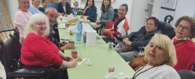 Taller Nos apoyamos entre mujeres ASPAYM Málaga.